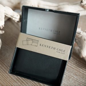Kenneth Cole wallet EXCELLENT condition.